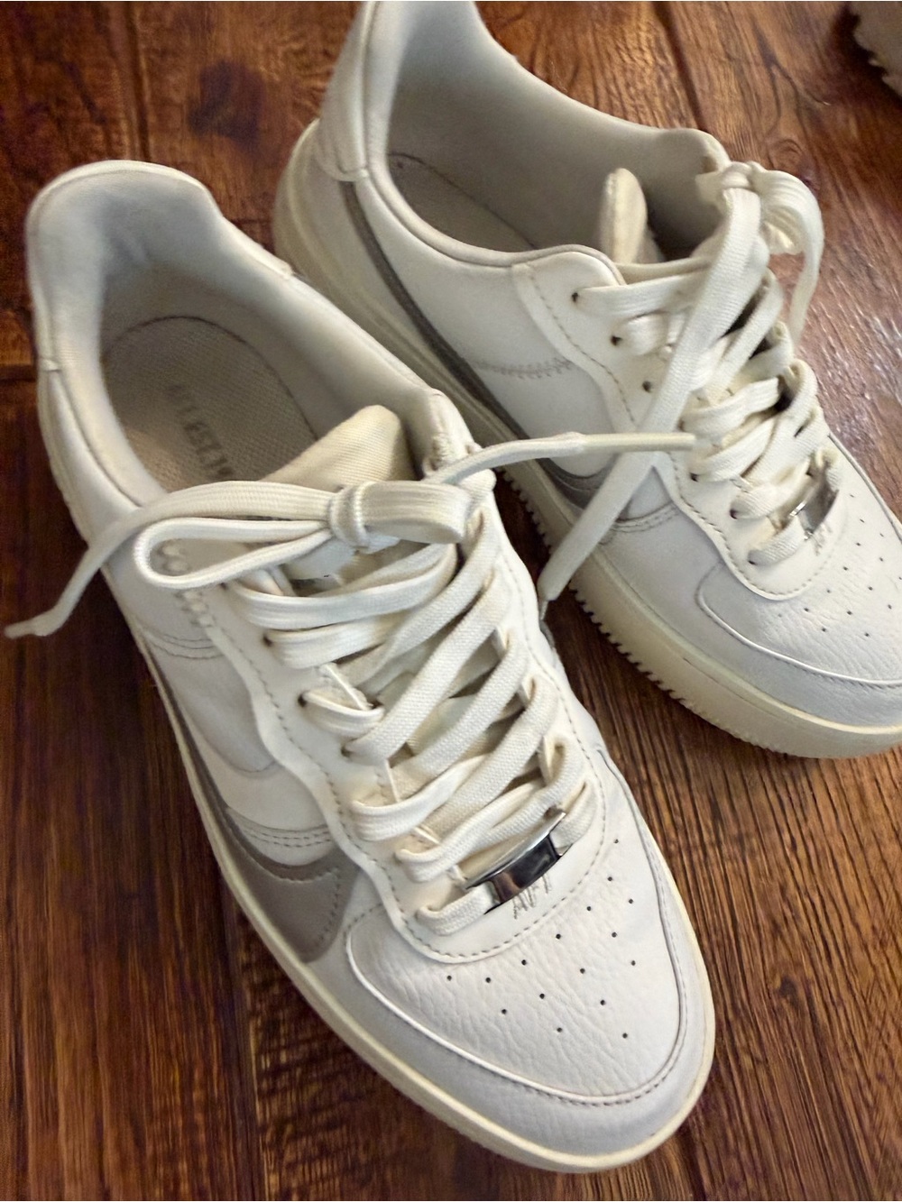 Classic Low-Top Athletic Sneakers in Off-White
